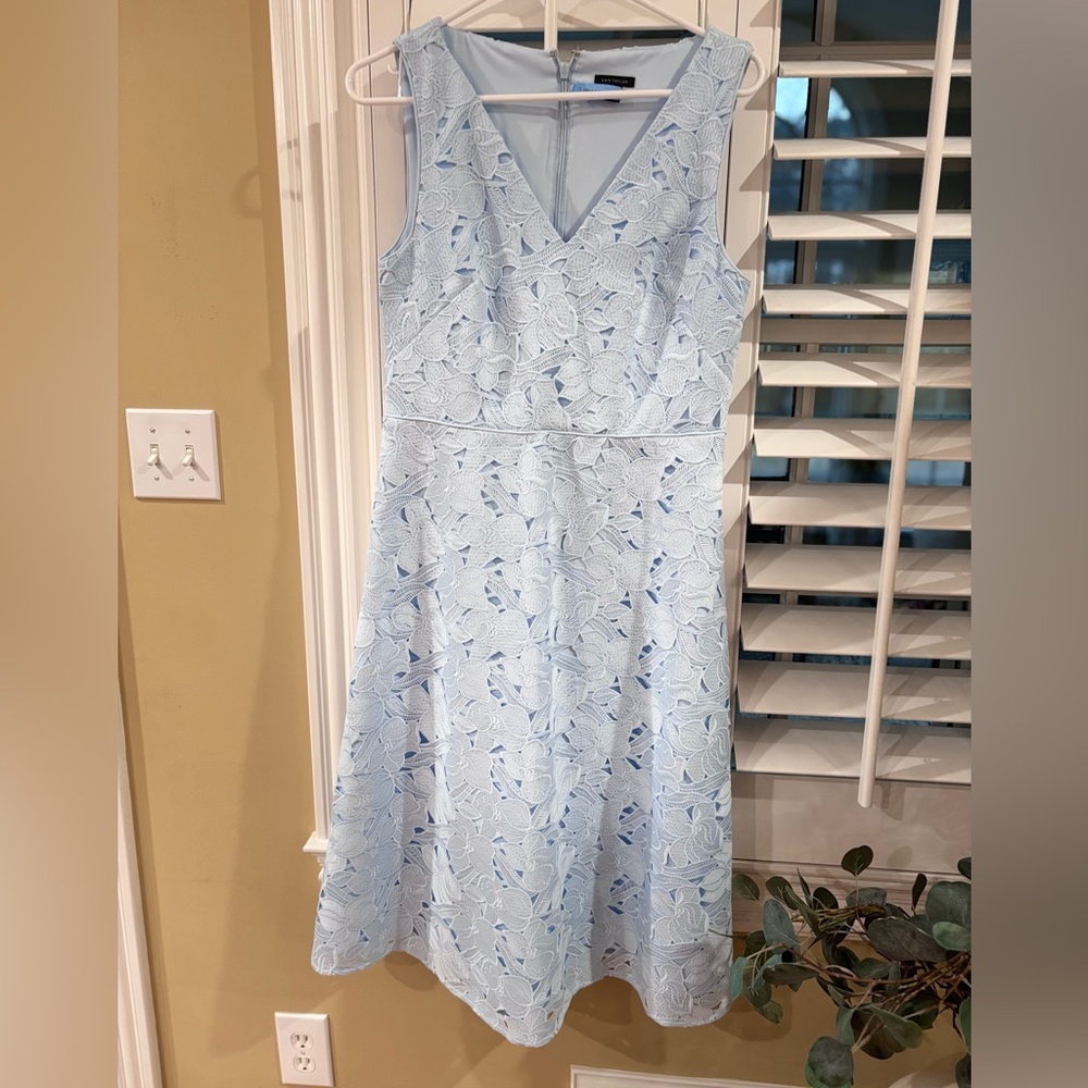 Ann Taylor V-Neck Embroidered Lace Sleeveless Dress Blue 4 - Picture 2 of 11